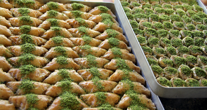 CEVIZLI BAKLAVA